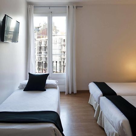 Super Balmes Guest House برشلونة المظهر الخارجي الصورة